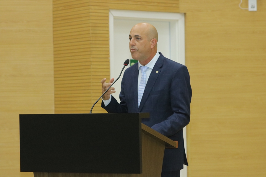 ISMAEL CRISPIN: Deputado entregará Votos de Louvor a servidores da SEJUS em solenidade