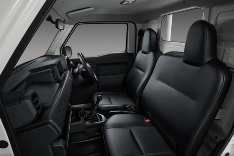 ESTRATÉGIA: Toyota registra Hilux Champ, caminhonete diesel com cara de Bandeirante