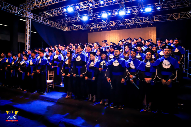 FORMATURA: Uniron realiza cerimônia de colação de grau de mais de 300 alunos da instituição