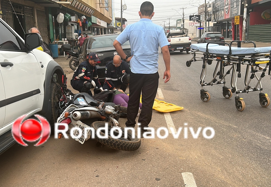 ASSISTA: Mulher sofre ferimentos em acidente envolvendo três veículos