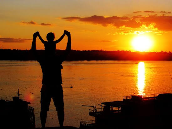 RIO MADEIRA: Homem é assaltado enquanto apreciava pôr do sol na região Central de Porto Velho