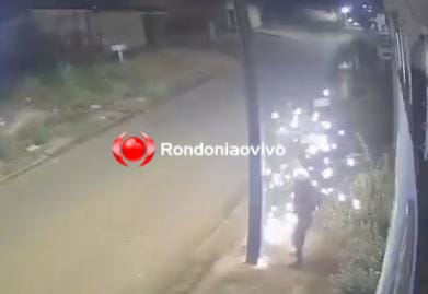 VÍDEO: Ladrão 'Profeta' furta fiação de residência mesmo diante de fogaréu