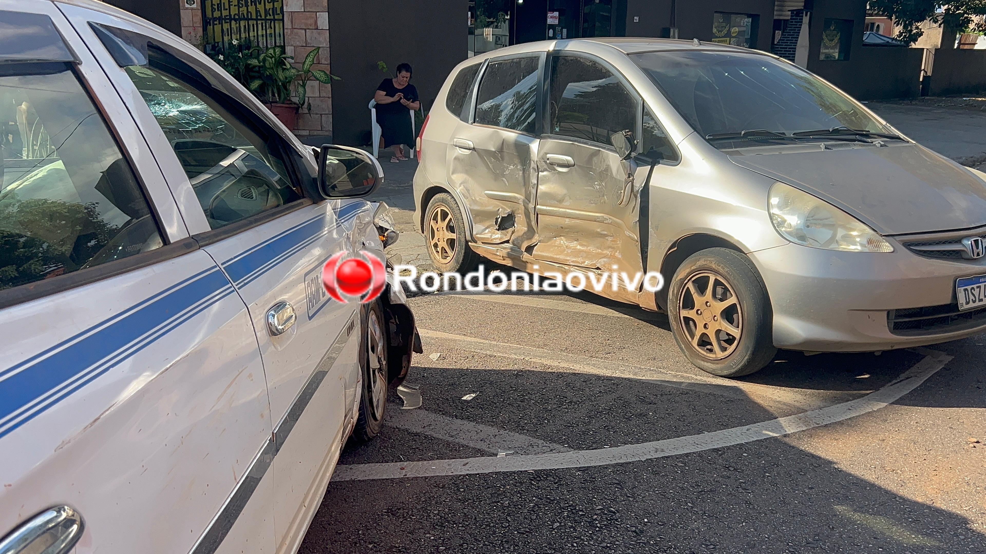 URGENTE: Grave batida entre táxi e Honda Fit deixa dois feridos na Abunã
