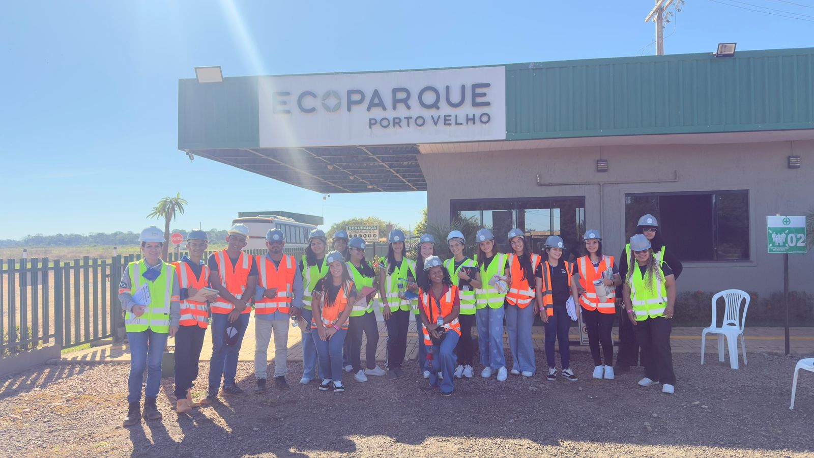 VISITAÇÃO: Alunos de Humaitá conhecem o sistema de gestão de resíduos no Ecoparque