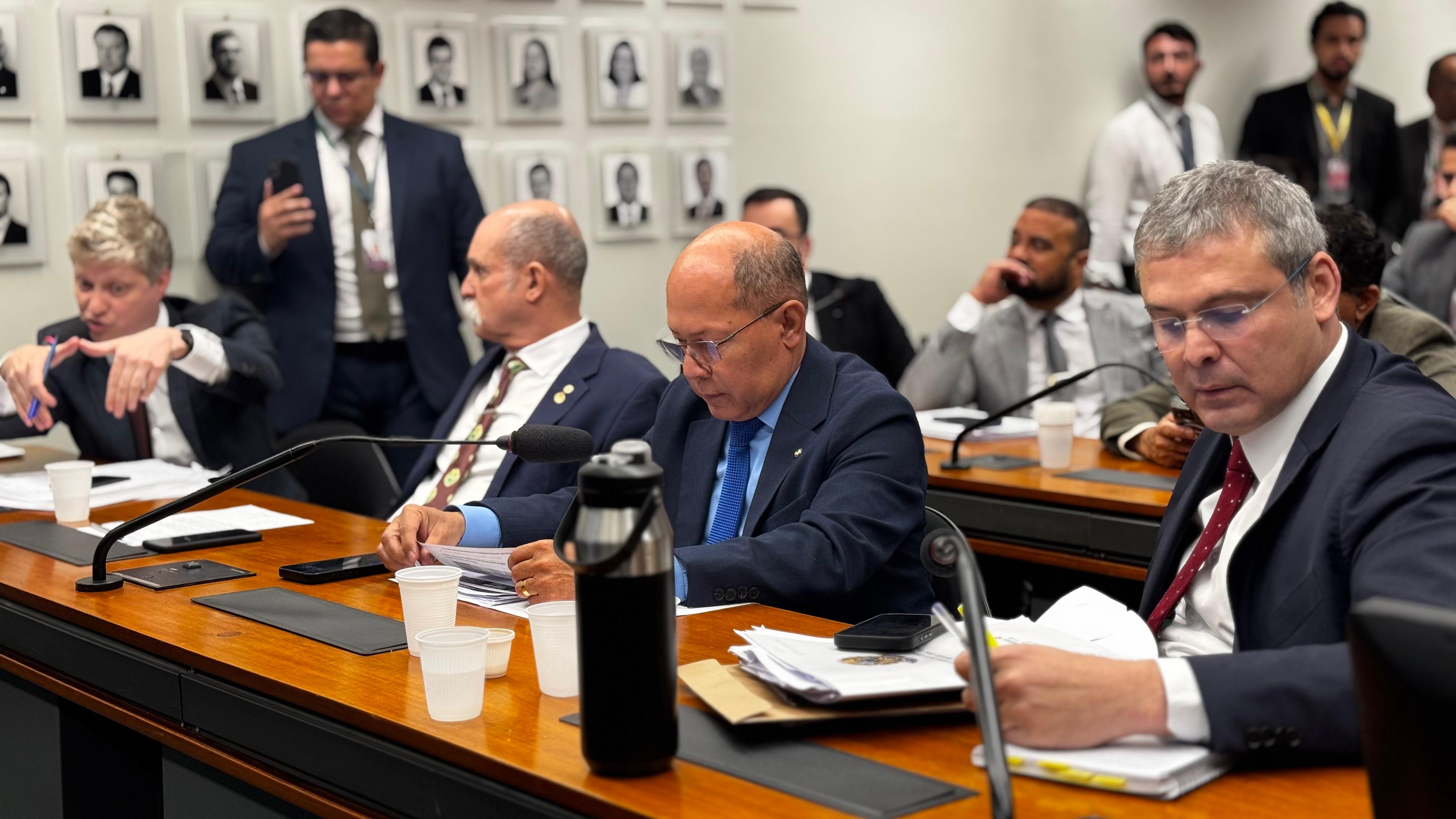 CHRISÓSTOMO: Deputado questiona diretor da Polícia Federal sobre fraudes no INSS