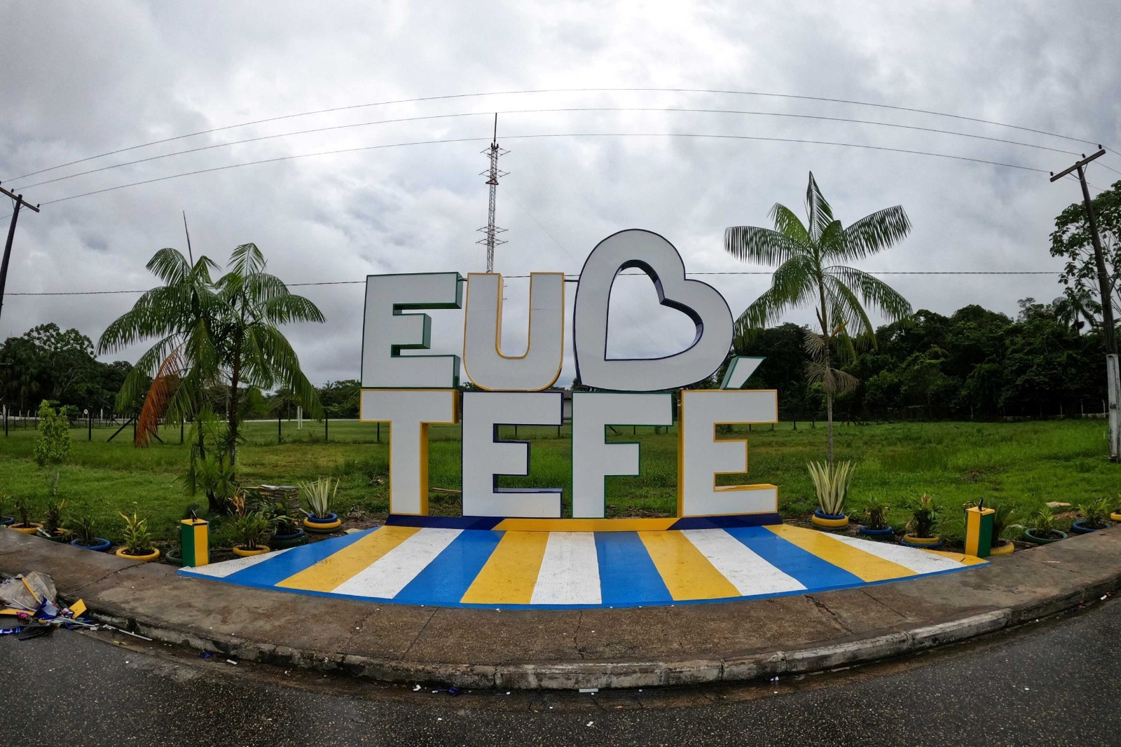 AMAZONAS: Prefeitura de Tefé lança concurso público com 1454 vagas