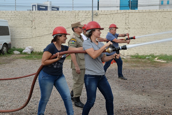 #SOUBRIGADISTA: Campanha treina servidores do do TJRO para combate a incêndios