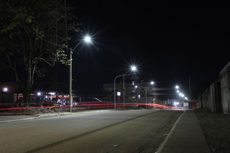 PORTO VELHO: Iluminação pública é reforçada na avenida Pinheiro Machado