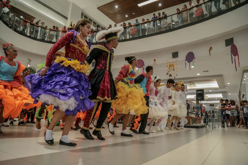 FESTA JUNINA: Mais de 50 atrações artísticas no Flor do Maracujá deste ano