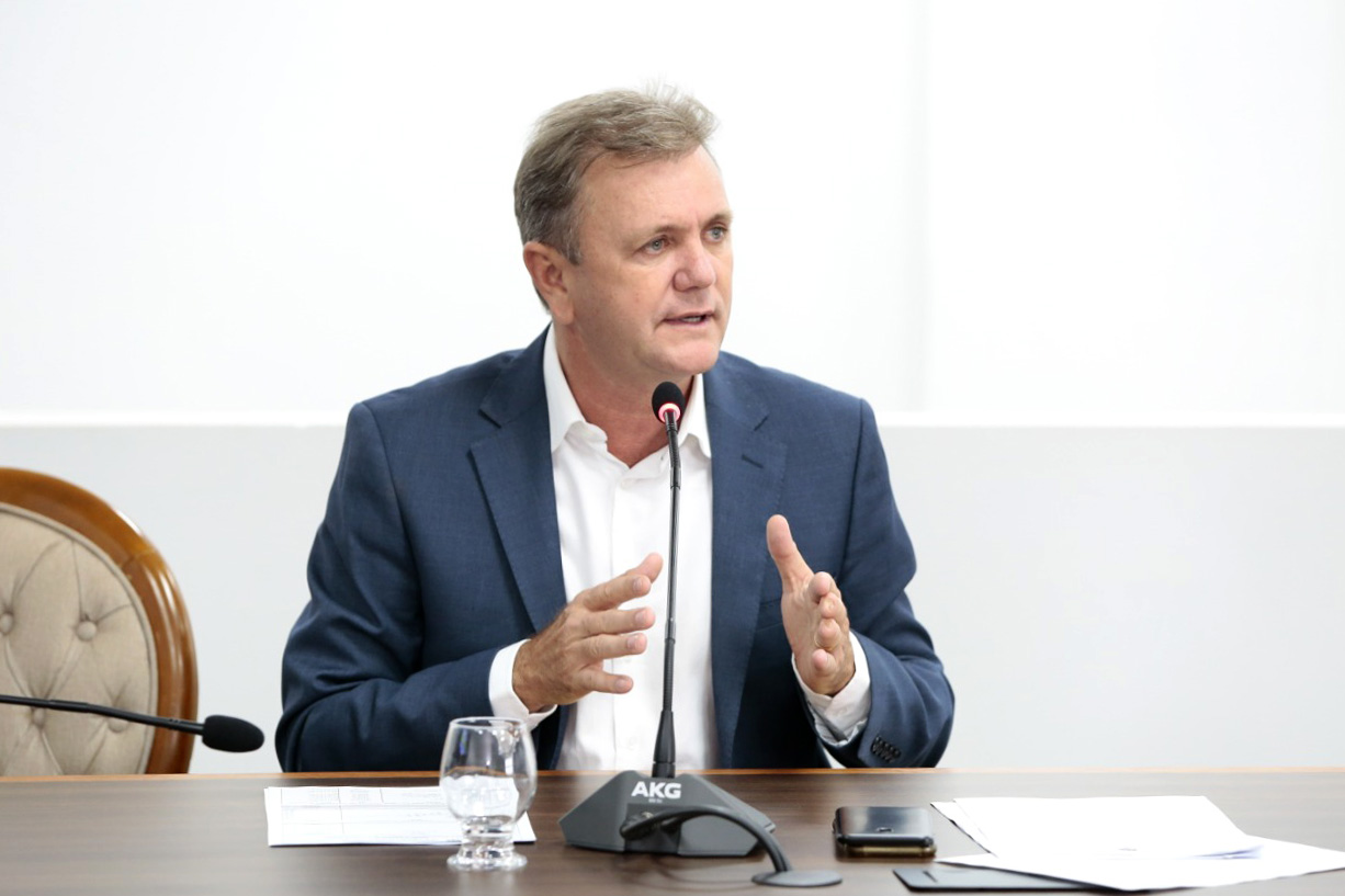 REIVINDICAÇÕES: Luizinho Goebel apresenta indicações que vão beneficiar Escola e Delegacia de Polícia