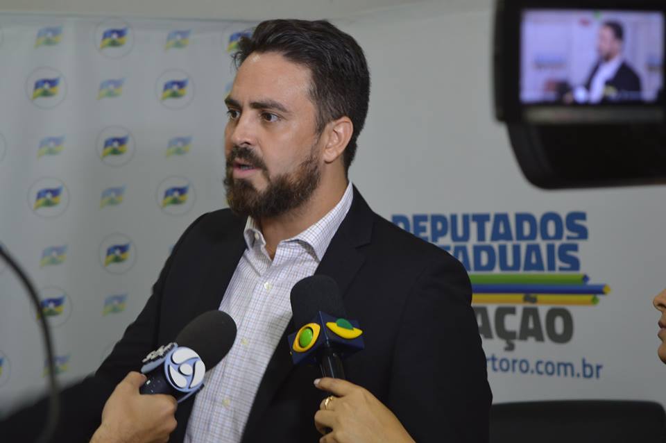 Léo Moraes visita Extrema e participa de audiência para debater emancipação do distrito