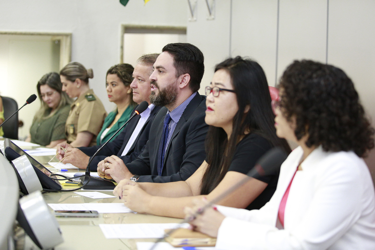 Léo Moraes realiza audiência pública para debater fonoaudiologia em Rondônia