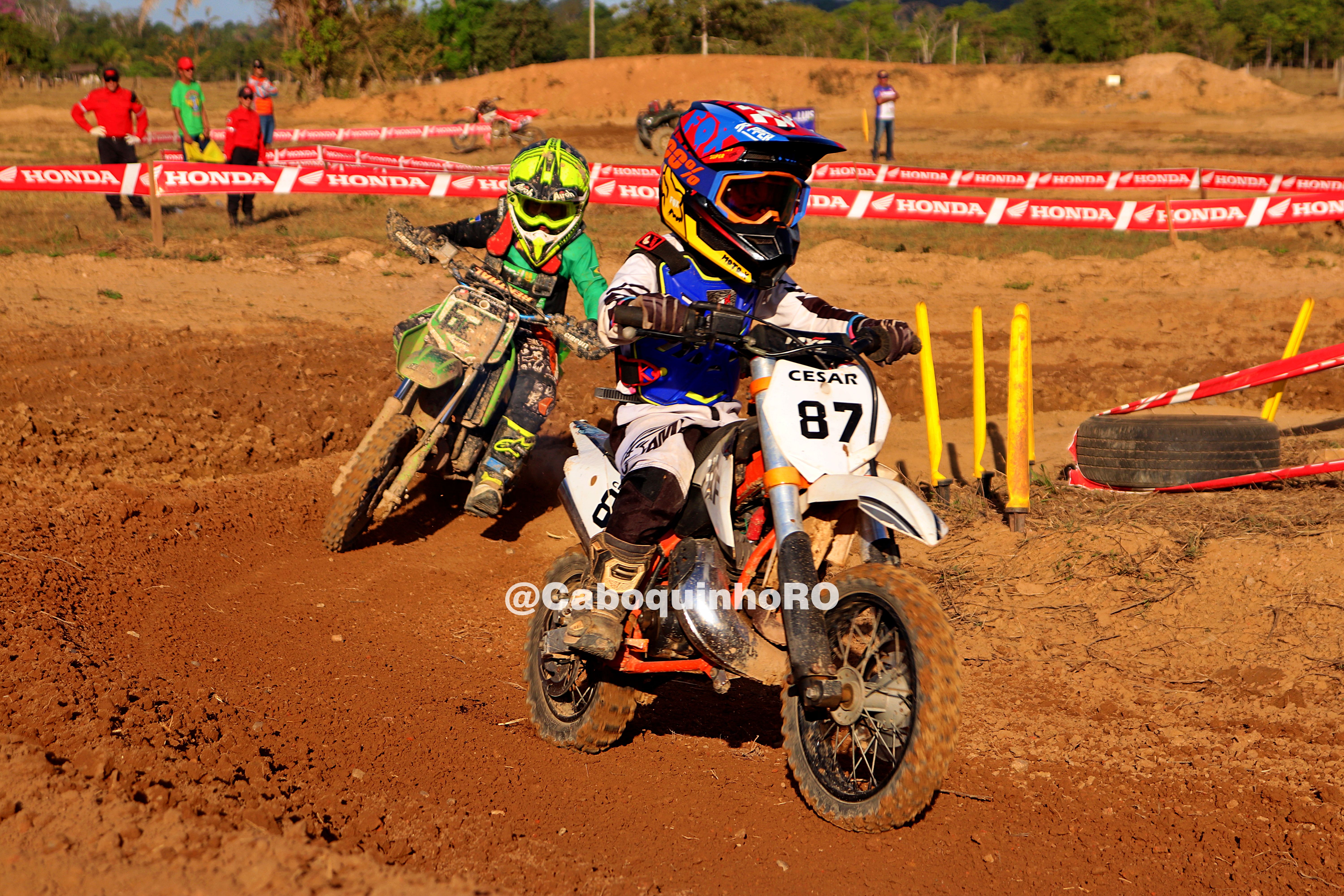 FOTOS: 5ª etapa do campeonato estadual de motocross em Jaru