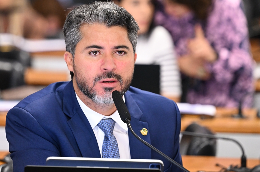 MARCOS ROGÉRIO: Governo retira exigência de escolaridade e transposição dos professores leigos avança