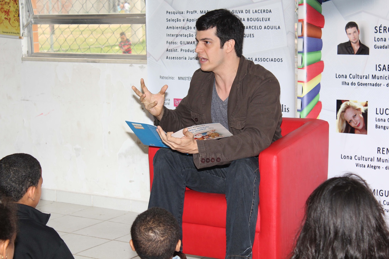 LÊ PRA MIM?: Cinco escolas públicas de Porto Velho recebem pela primeira o projeto de incentivo à leitura 