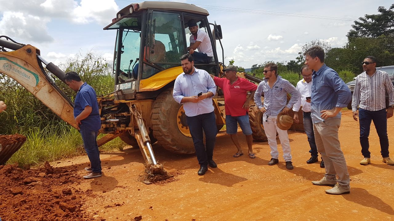 Jean Oliveira acompanha obras de suas emendas em Alta Floresta D’Oeste