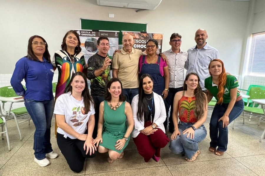 PROJETO: Escola do Chocolate entusiasma Jaru, fixa o homem no campo e revitaliza o cacau