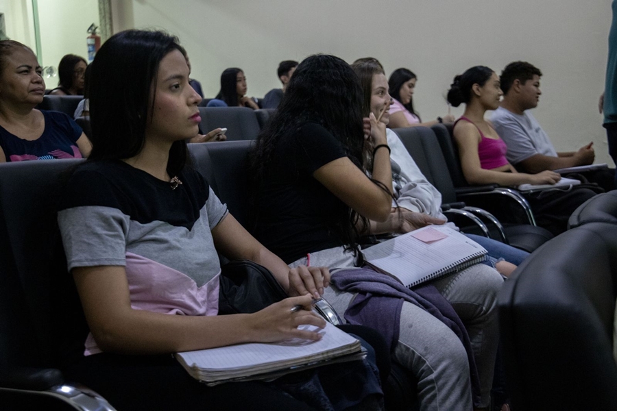 QUALIFICAÇÃO: Prefeitura oferece curso preparatório Pré-Enem para estudantes do município