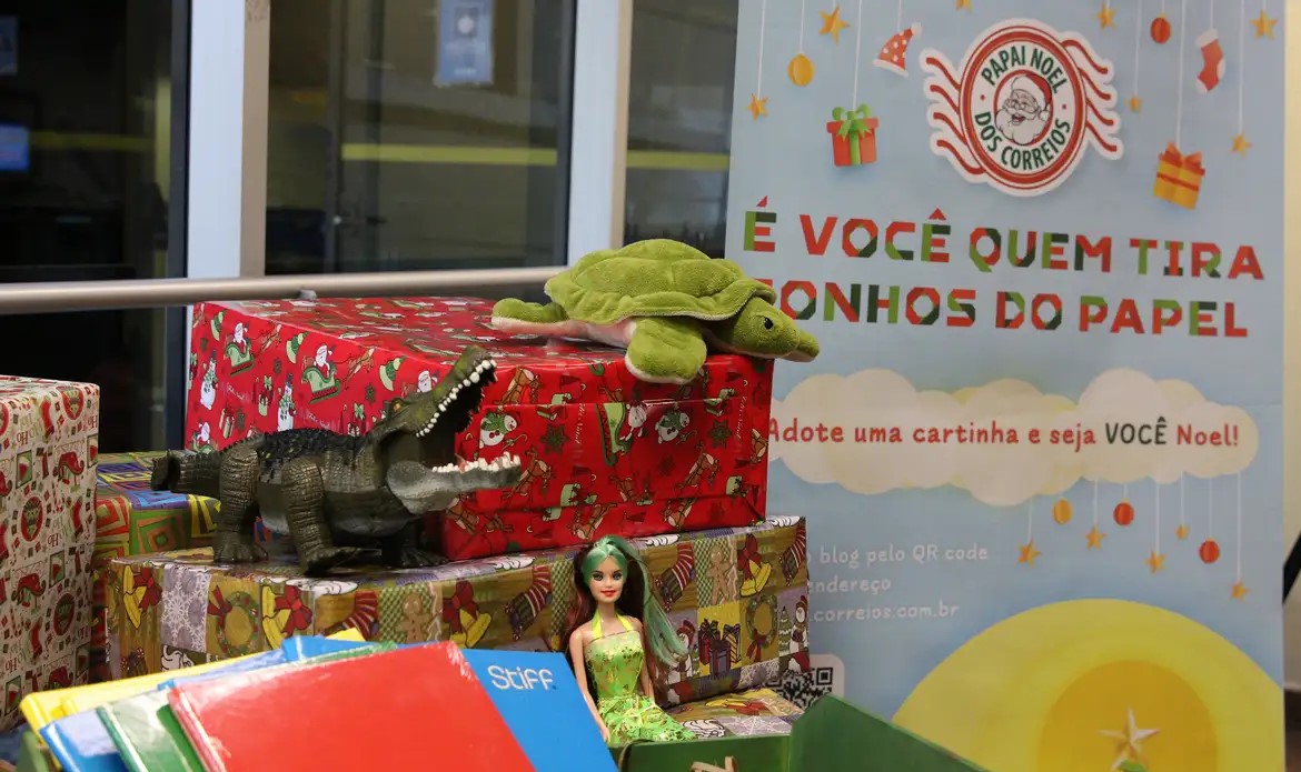 SOLIDARIEDADE: Crianças pedem coisas simples ao Papai Noel dos Correios em Rondônia