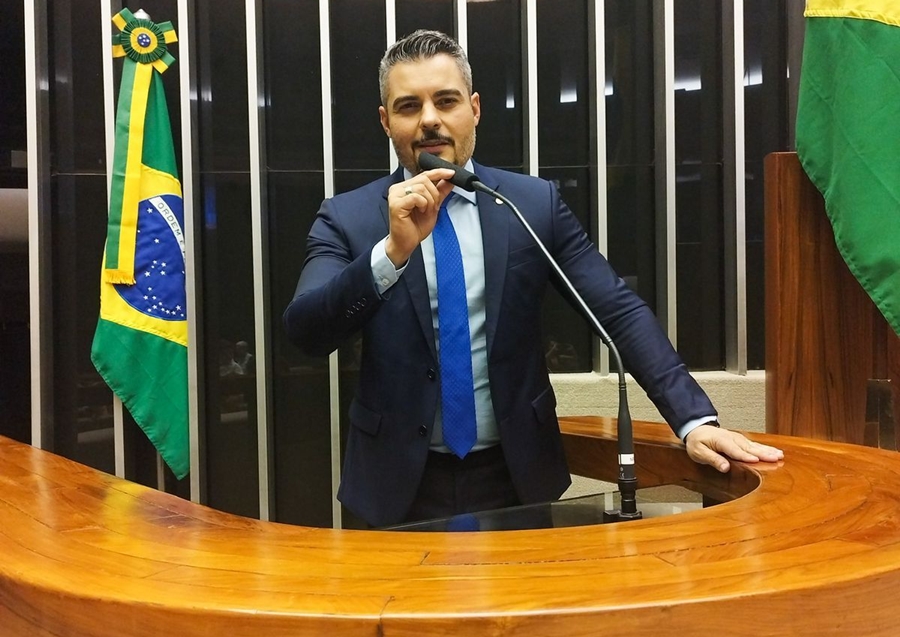 THIAGO FLORES: Deputado propõe aceleração na tramitação de PEC para aposentados