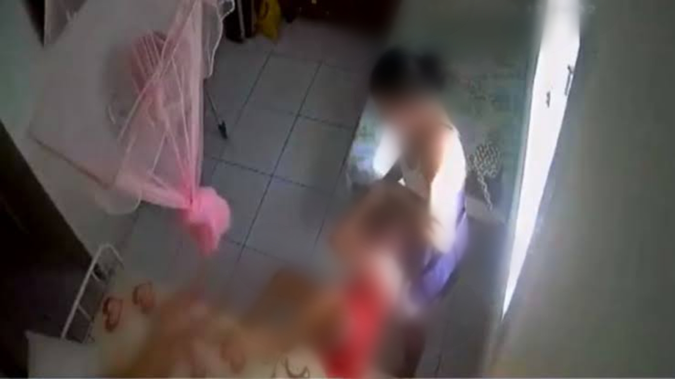 DISCUSSÃO: Filha é presa após agredir e tentar matar mãe a facadas