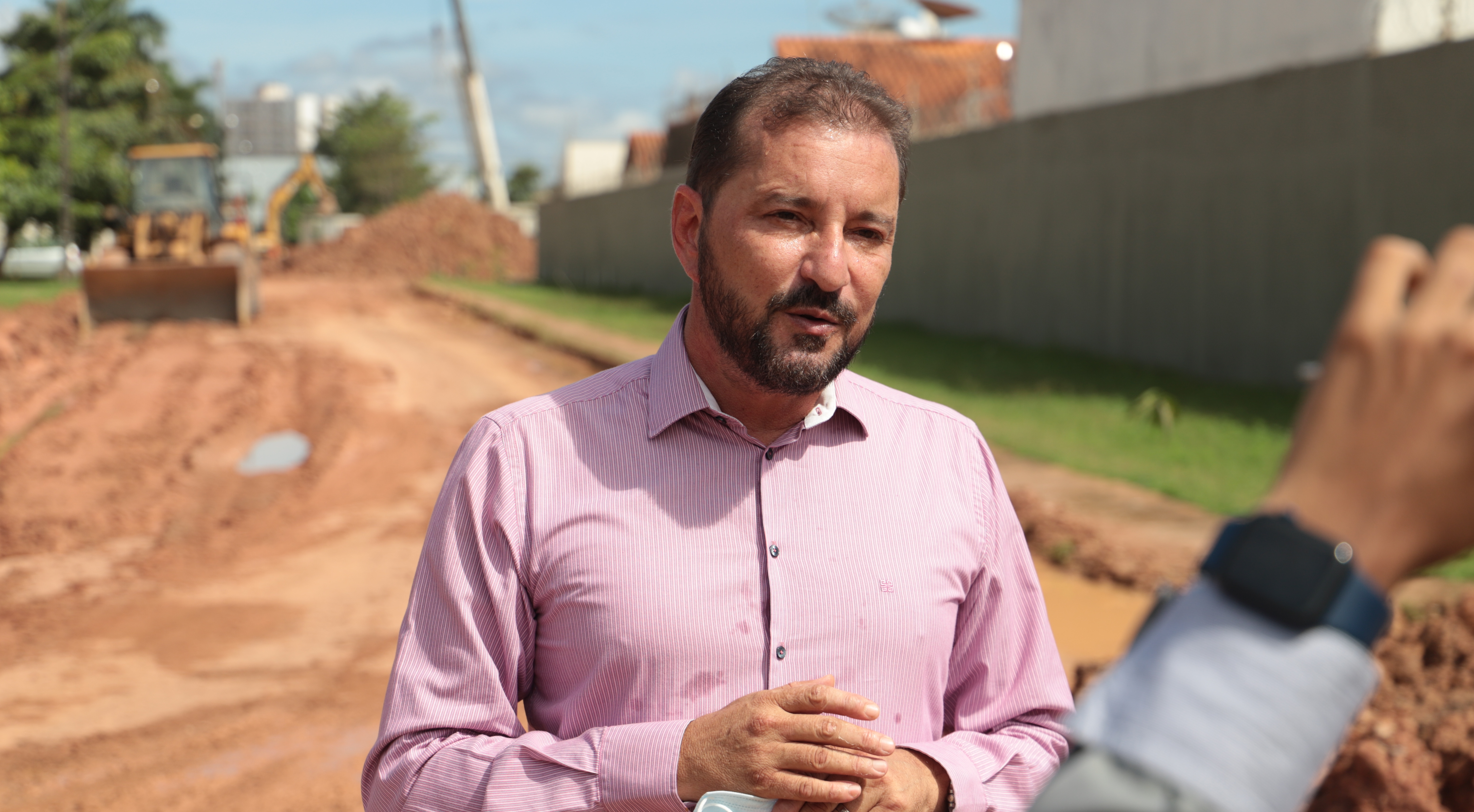 INFRAESTRUTURA: Prefeito vistoria obras de drenagem no bairro Lagoa, em Porto Velho