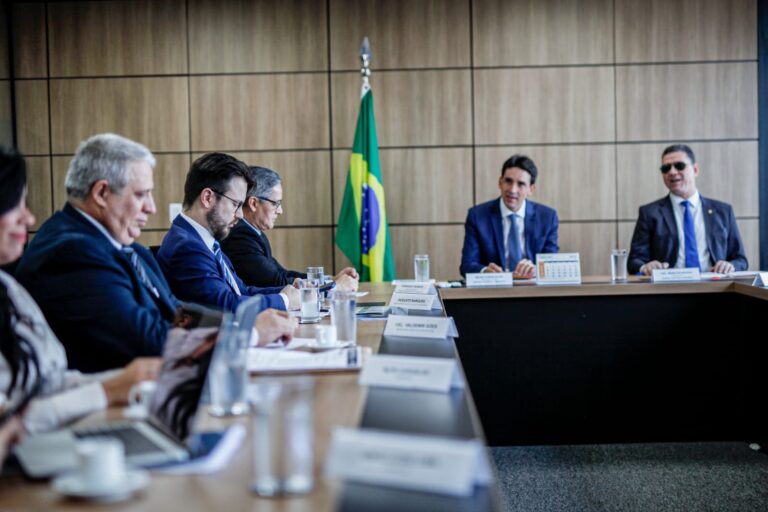 INFRAESTRUTURA:  Concessão da Hidrovia do Madeira é discutia pelo governo de RO em Brasília