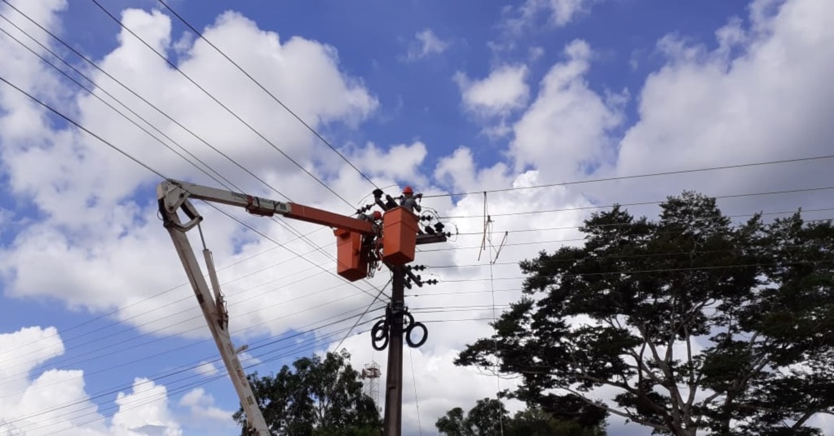 DE CANDEIAS: Morador recebe de volta valor investido na construção de rede elétrica