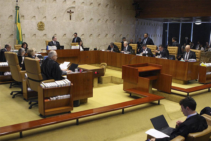 DECISÃO: STF criminaliza homofobia com ressalva quanto à liberdade religiosa