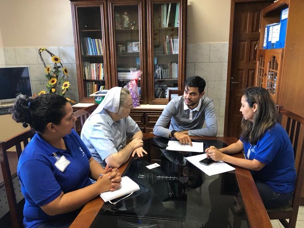 Casa de Saúde Santa Marcelina recebe equipamentos e materiais