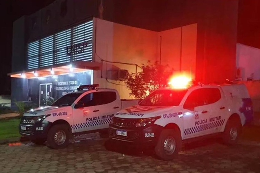 JARU: Cantora faz 'barraco' em hotel e polícia é acionada para conter os ânimos