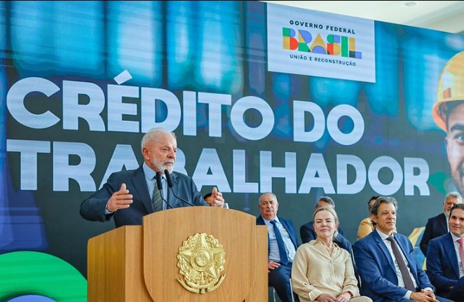 ECONOMIA: 63% dos empréstimos do Crédito do Trabalhador apoiam quem ganha até 4 mínimos