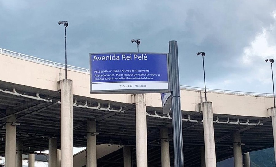 HOMENAGEM: Avenida em frente ao Maracanã passa a se chamar 'Rei Pelé'