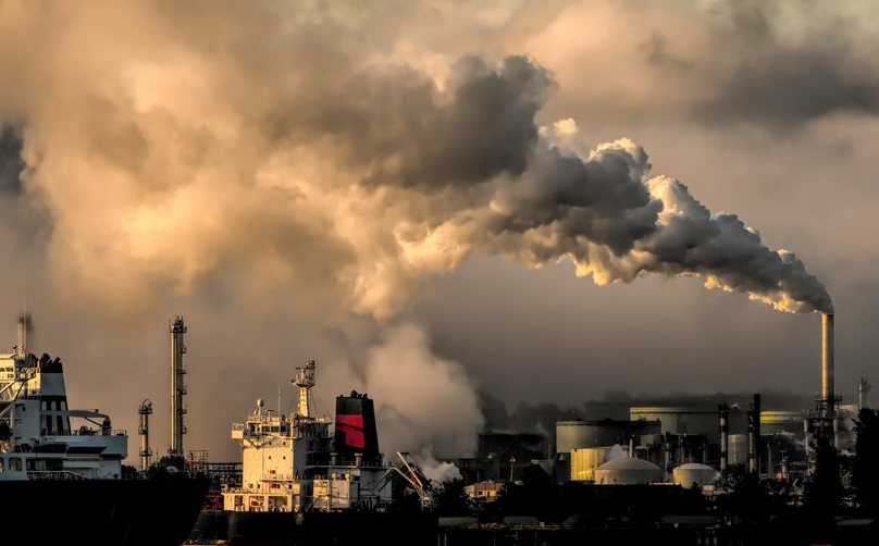 INFLAÇÃO: Petróleo dispara e supera US$ 115 com tensão no Oriente Médio