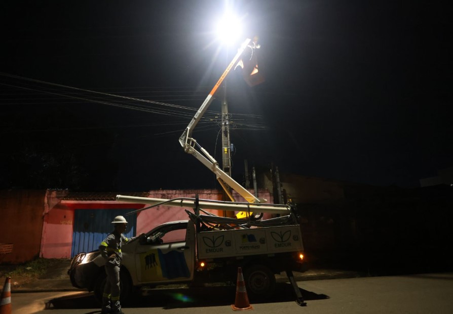 WHATSAPP: Prefeitura lança canal de atendimento para demandas de iluminação pública