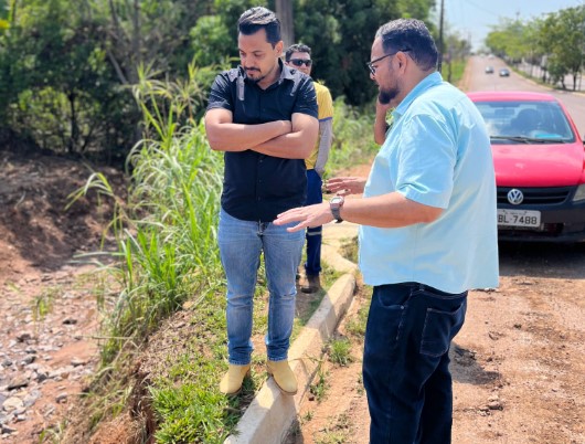 DR. GILBER: Vereador inspeciona obras de recuperação na Av. Imigrantes