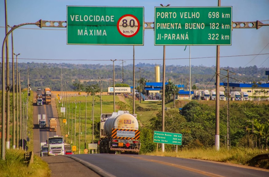 ALAN QUEIROZ: Deputado solicita implantação de estações de recarga para veículos elétricos na 364