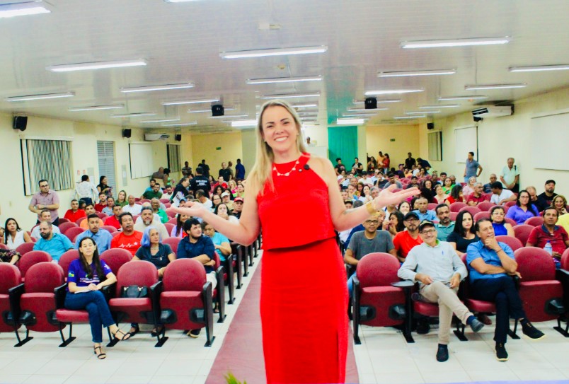 CLÁUDIA DE JESUS: Deputada apresenta avanços do mandato em evento público