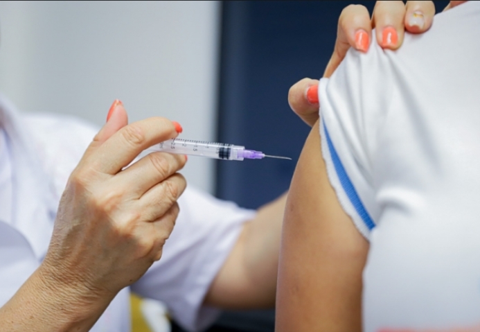 VACINAÇÃO CONTRA HPV: Ministério da Saúde amplia prazo para imunizar jovens de 15 a 19 anos 