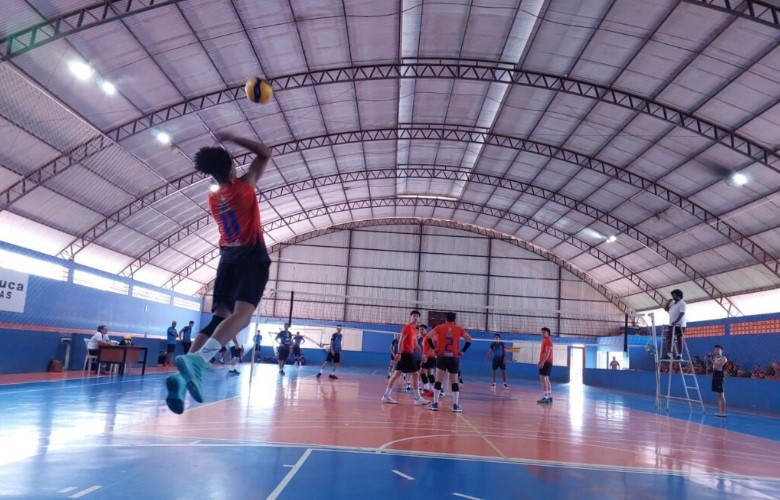 VOLEIBOL: Vilhena sedia Copa Master 40+ com apoio da Secretaria Municipal de Esportes