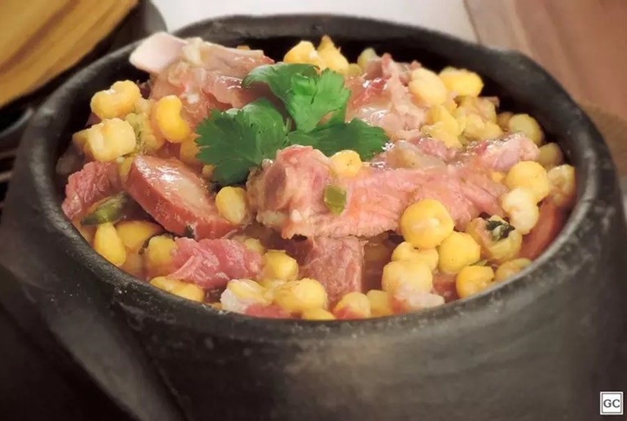 RECEITA: Mungunzá de costelinha e bacon para se deliciar com a família