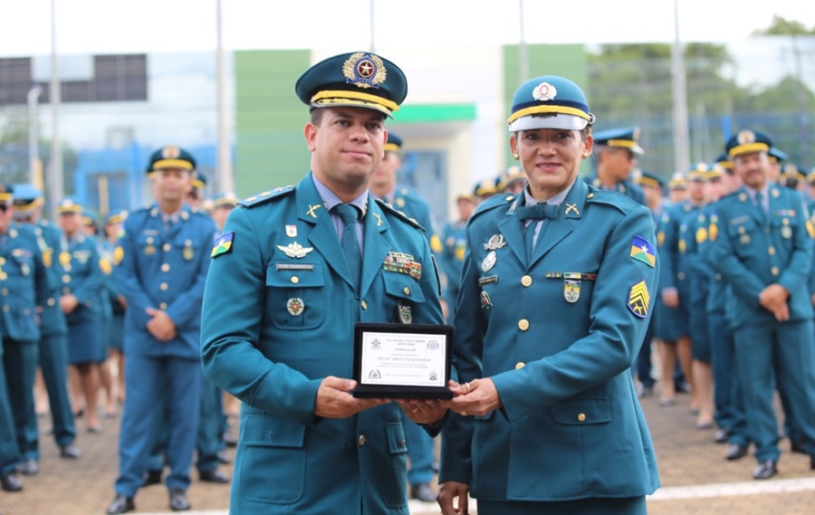 DEPUTADO: Marcelo Cruz é homenageado pela Polícia Militar de Rondônia