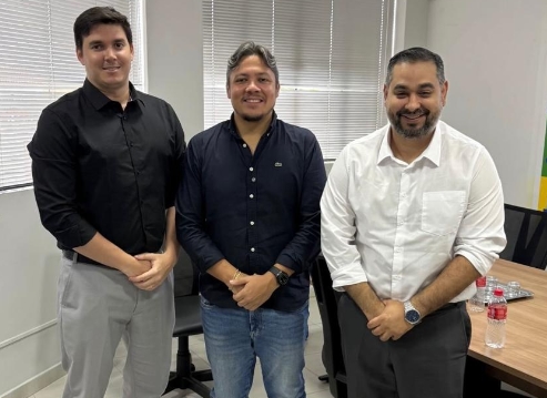 ZÉ PAROCA: Vereador alinha estratégias com secretário pelo avanço da educação básica