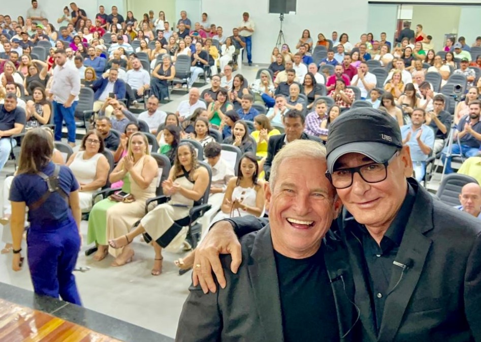 LICENÇA: Sai Alex, entra Dr. Job, e Câmara diz sim a pedido de afastamento