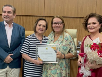 ELLIS REGINA: Neide Araújo, da Toca do Coelho, é a mais nova cidadã honorária de PVH