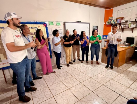 SILVIA CRISTINA: Deputada entrega R$ 100 mil para fortalecer programa Jovem Aprendiz