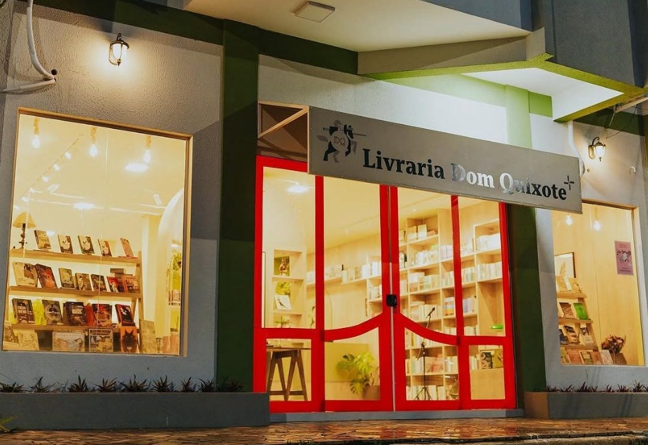 LEITURA: Livraria Dom Quixote participa de evento nacional 'Noite das Livrarias'