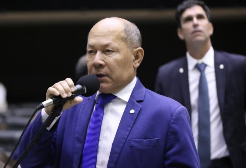 CHRISÓSTOMO: Deputado critica anulação de relatório que embasou investigação sobre fraudes no INSS