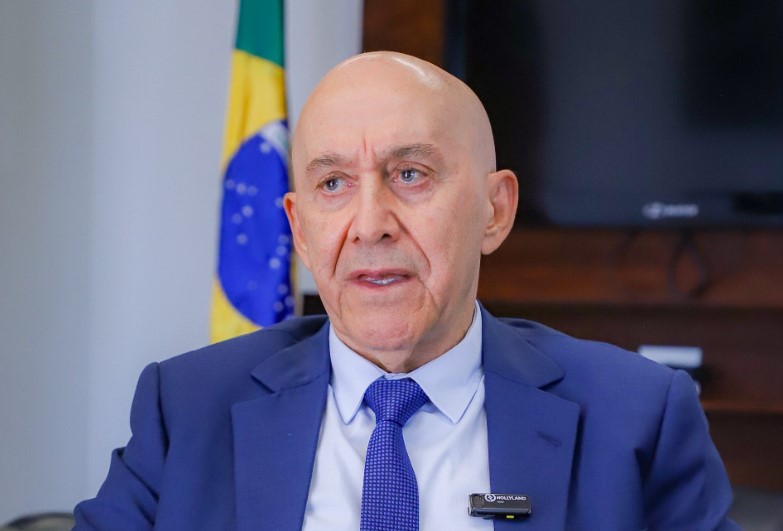 CONFÚCIO MOURA: Senador reage ao tarifaço de Trump e defende soberania brasileira