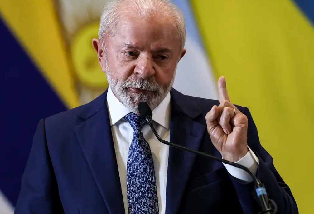 DIPLOMACIA: Lula faz apelo à paz, condena corrida armamentista e critica ONU